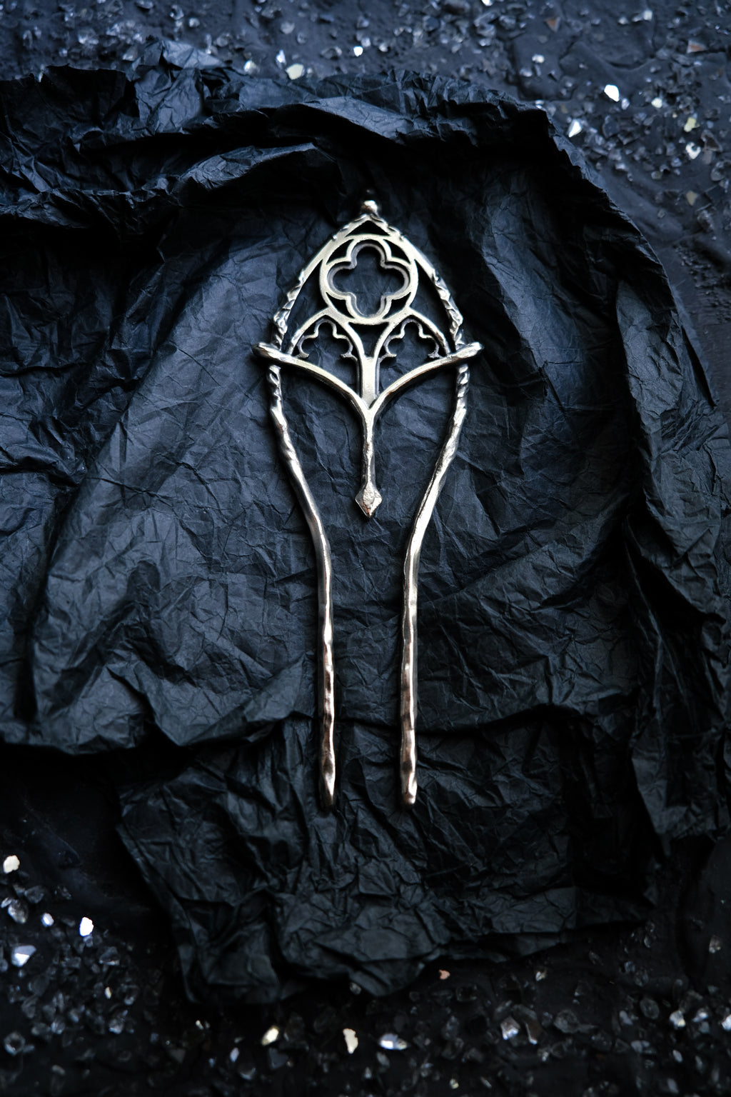 Gothic window hairpin