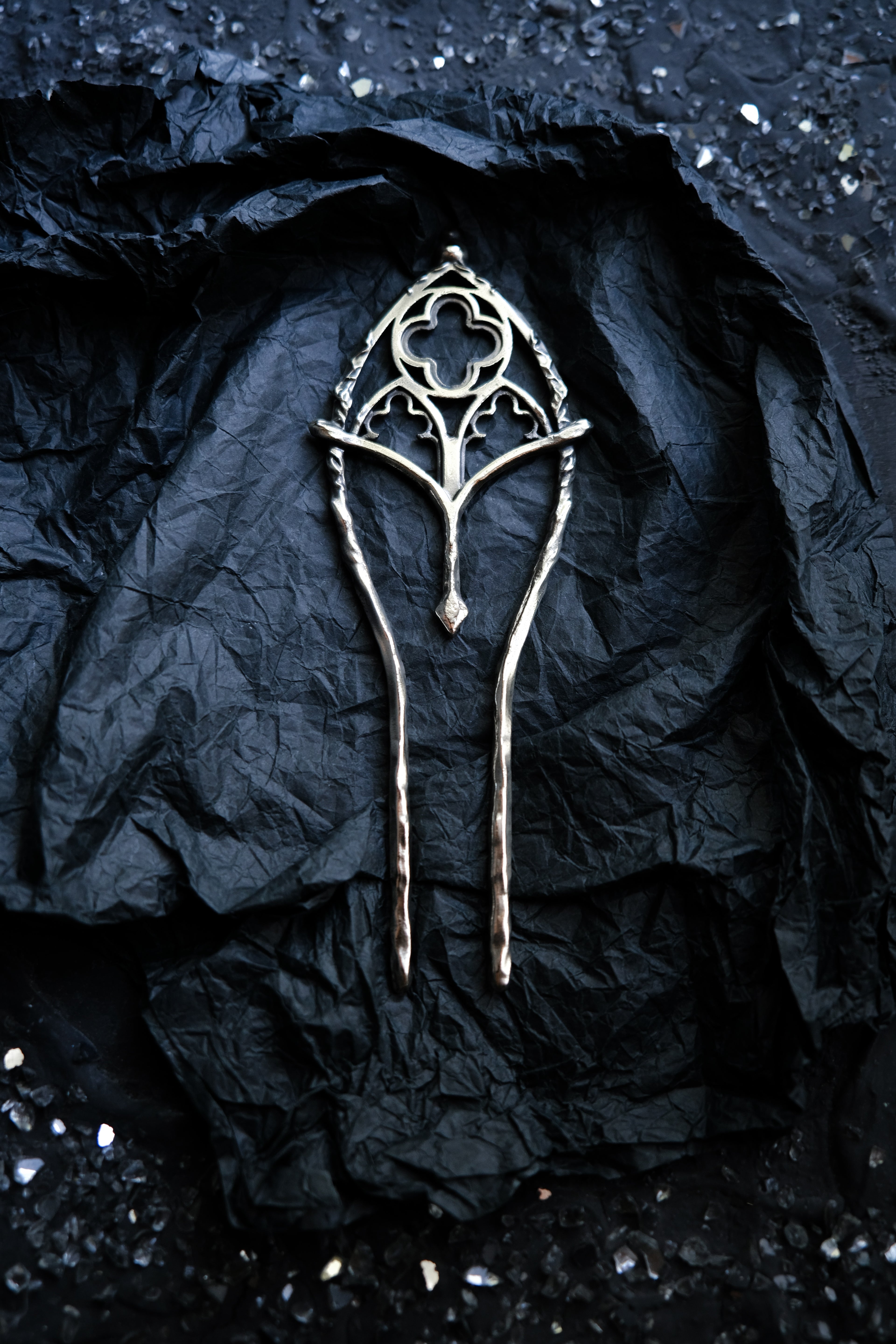 Gothic window hairpin