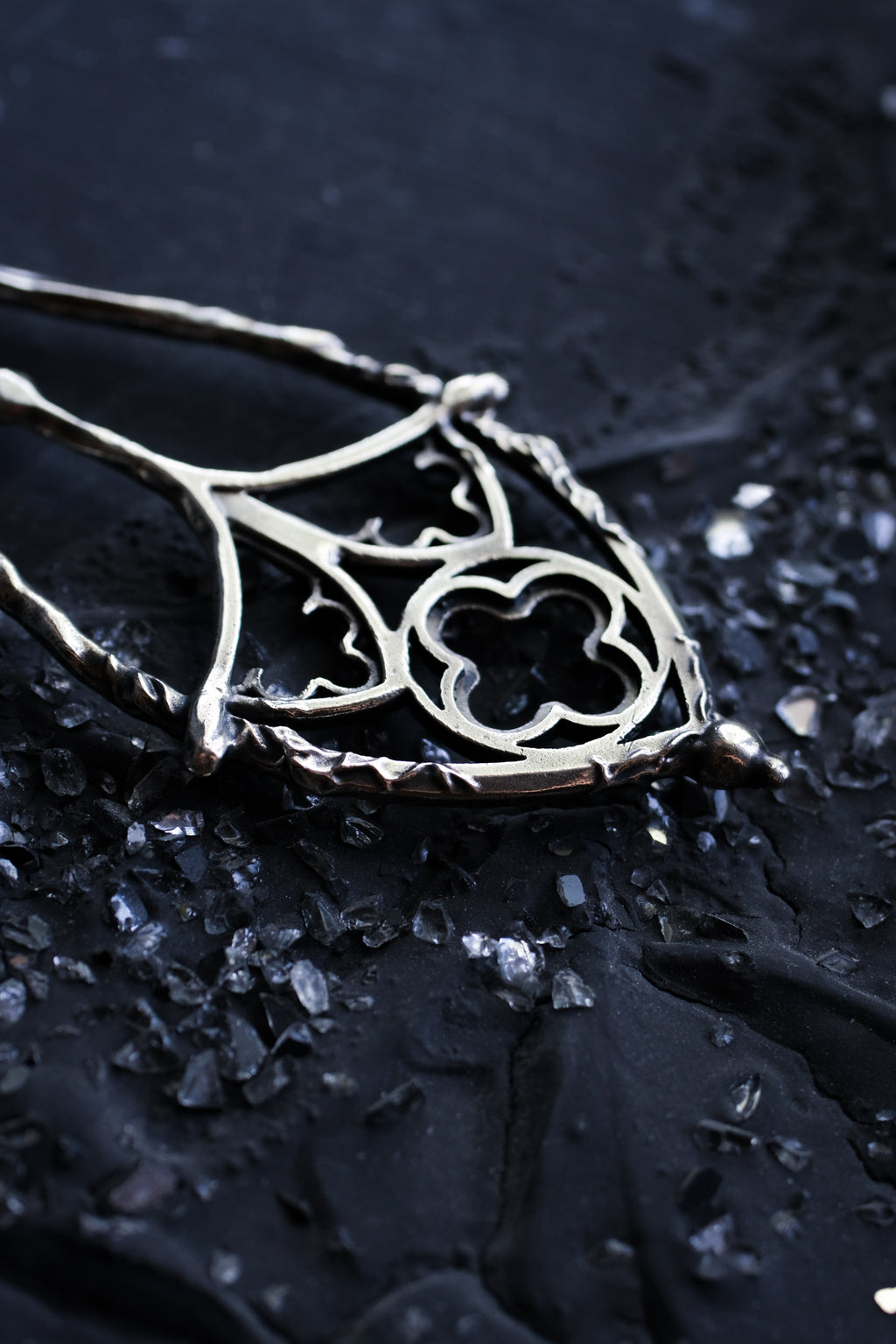 Gothic window hairpin