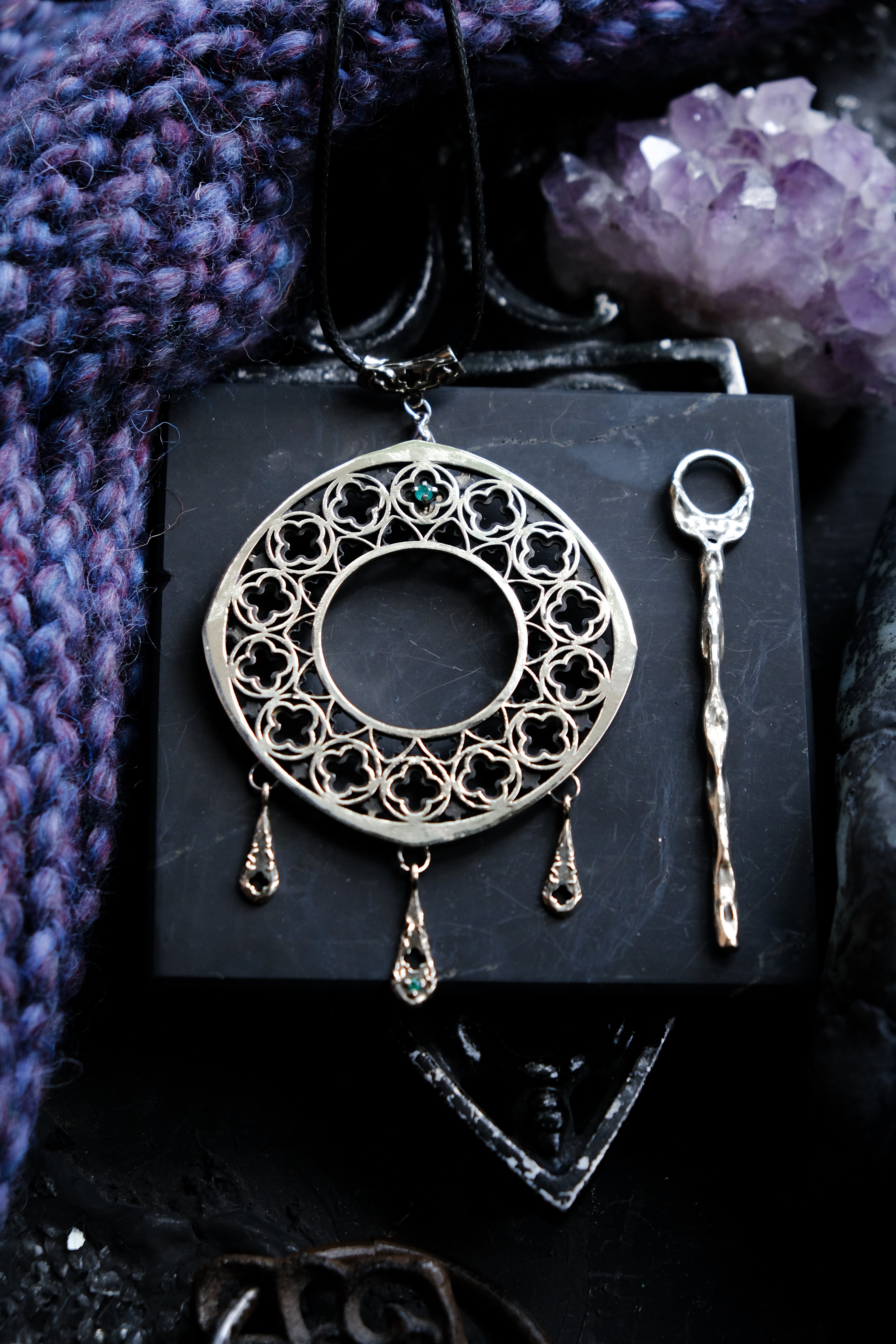 Gothic window hairpin