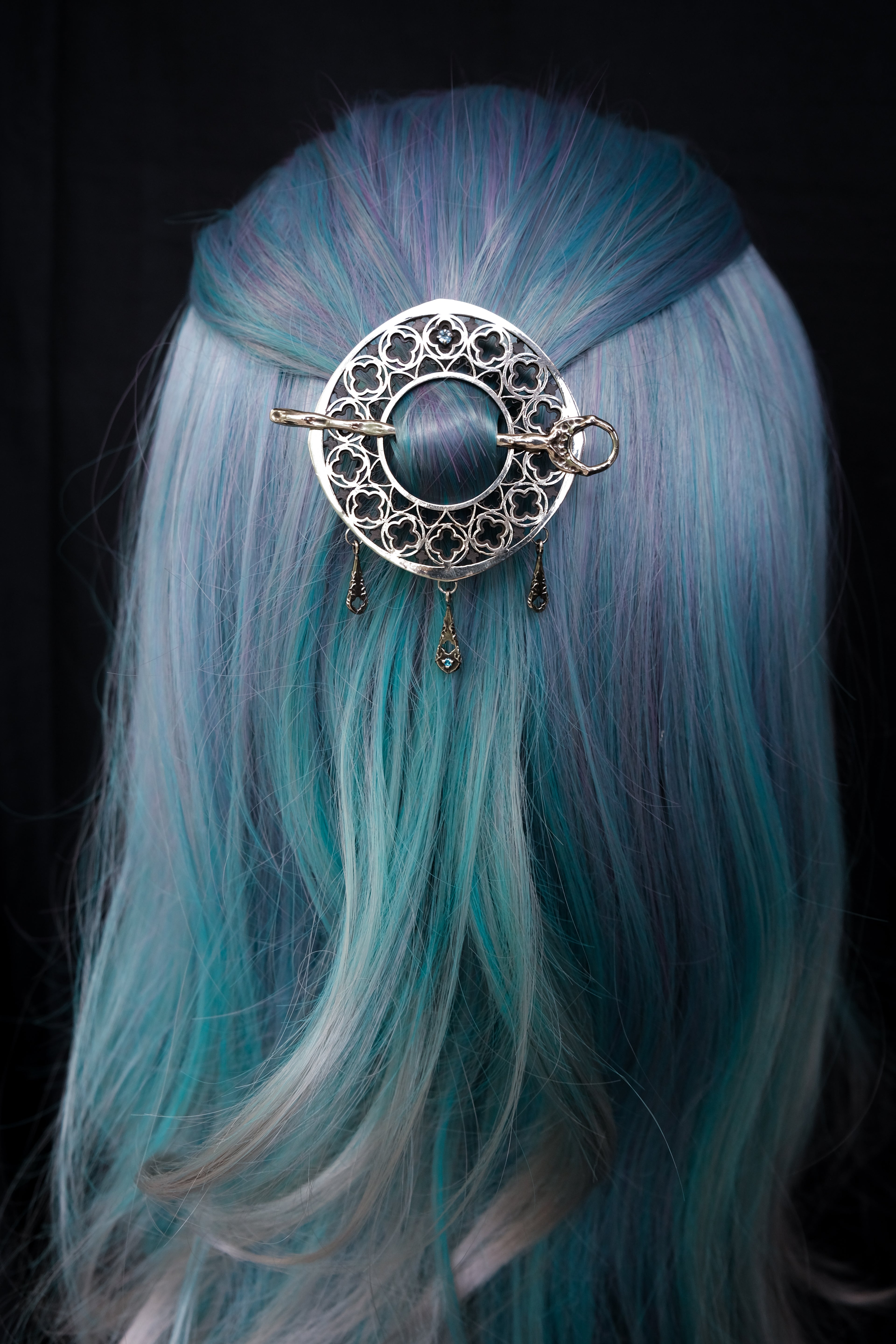 Gothic window hairpin