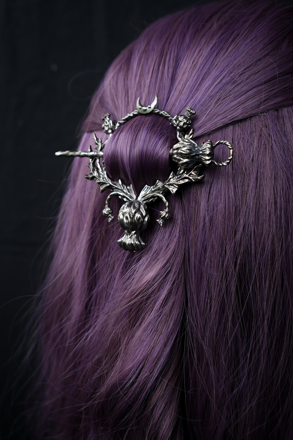 Thistle hairpin