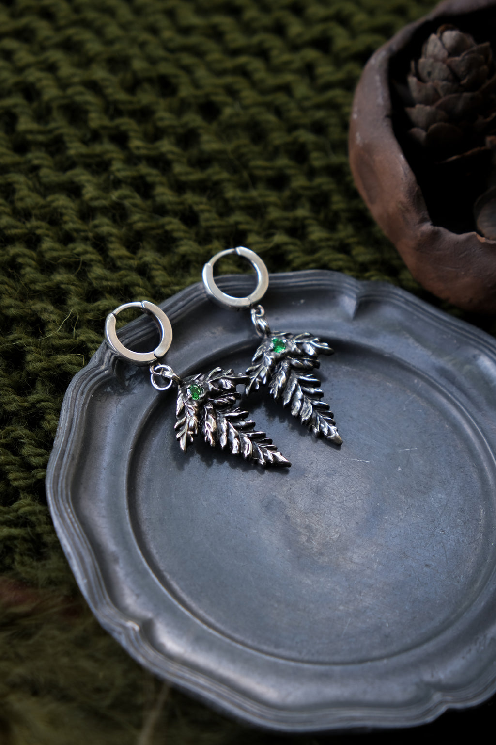 Fern earrings with green fianite