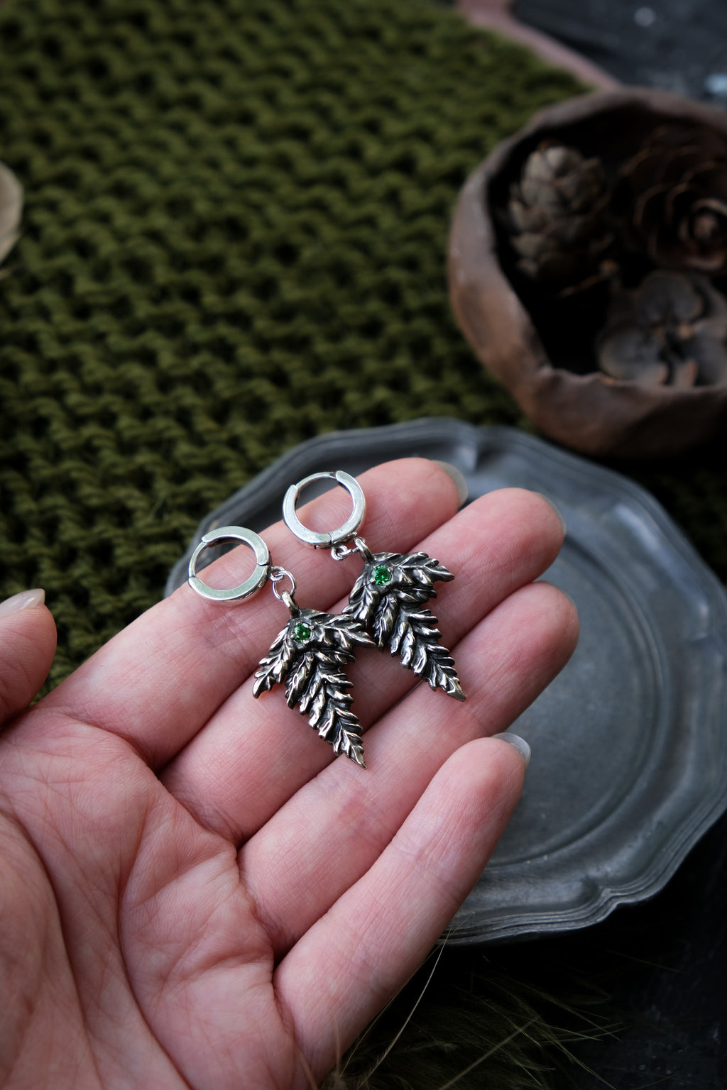 Fern earrings with green fianite