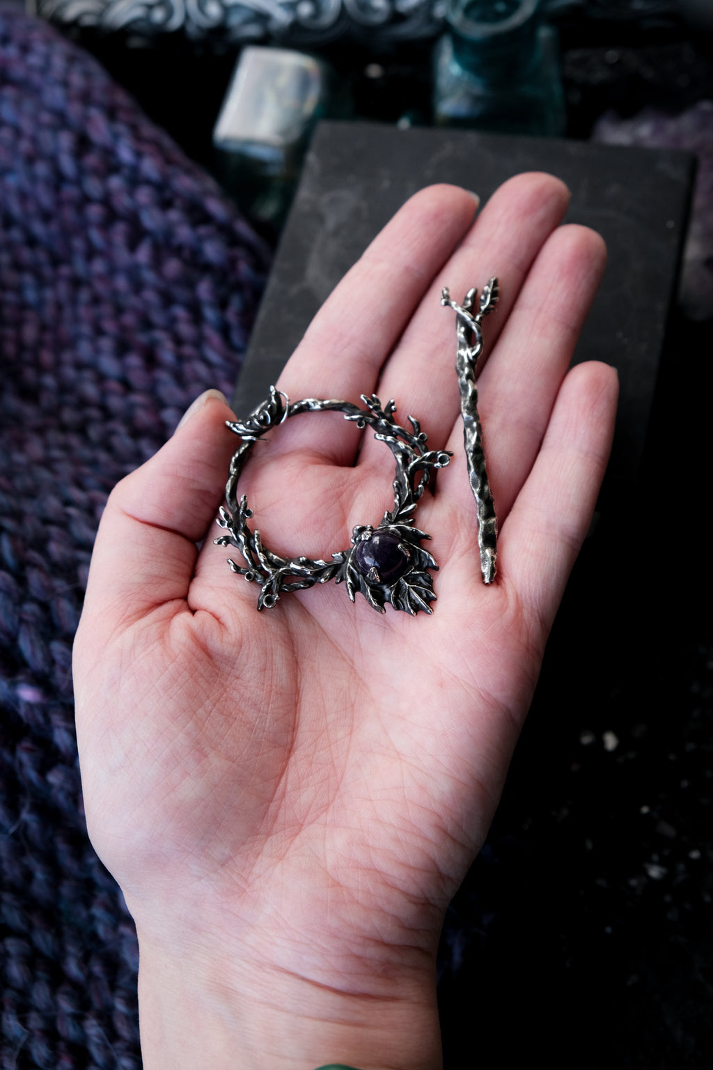 Elven leaf hairpin with amethyst
