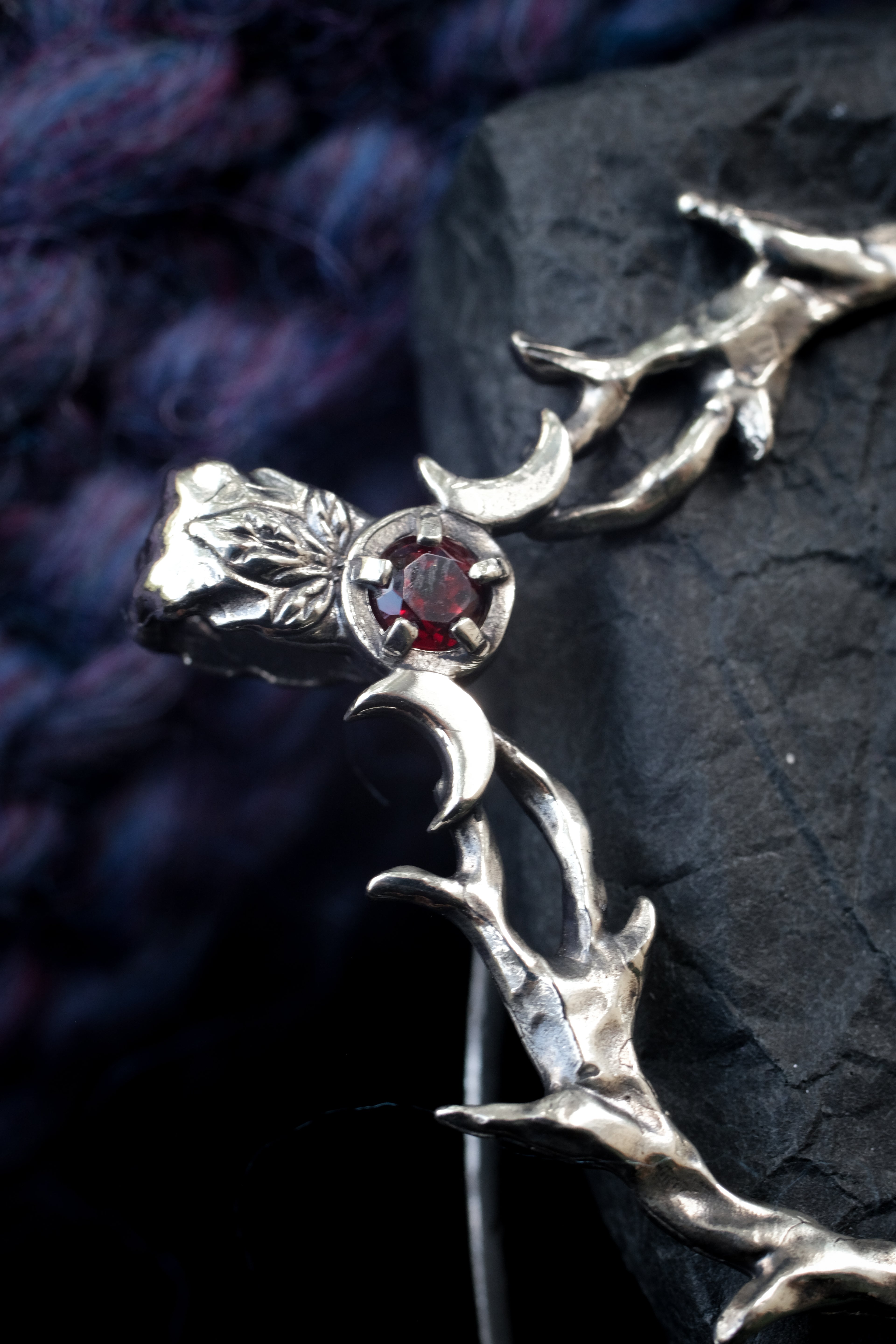Mushroon and fern hairpin with garnet