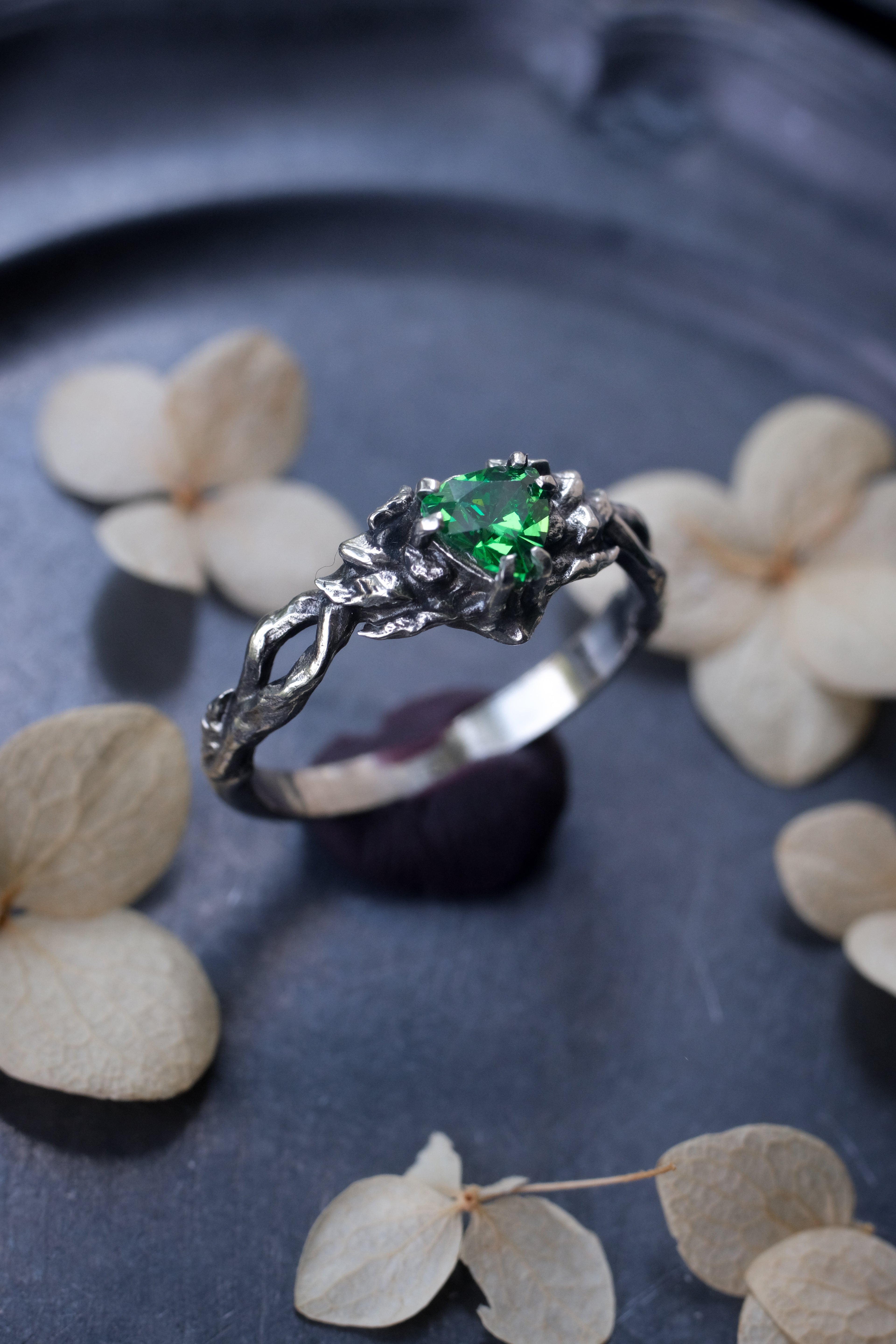 Elven branch ring with green fianite