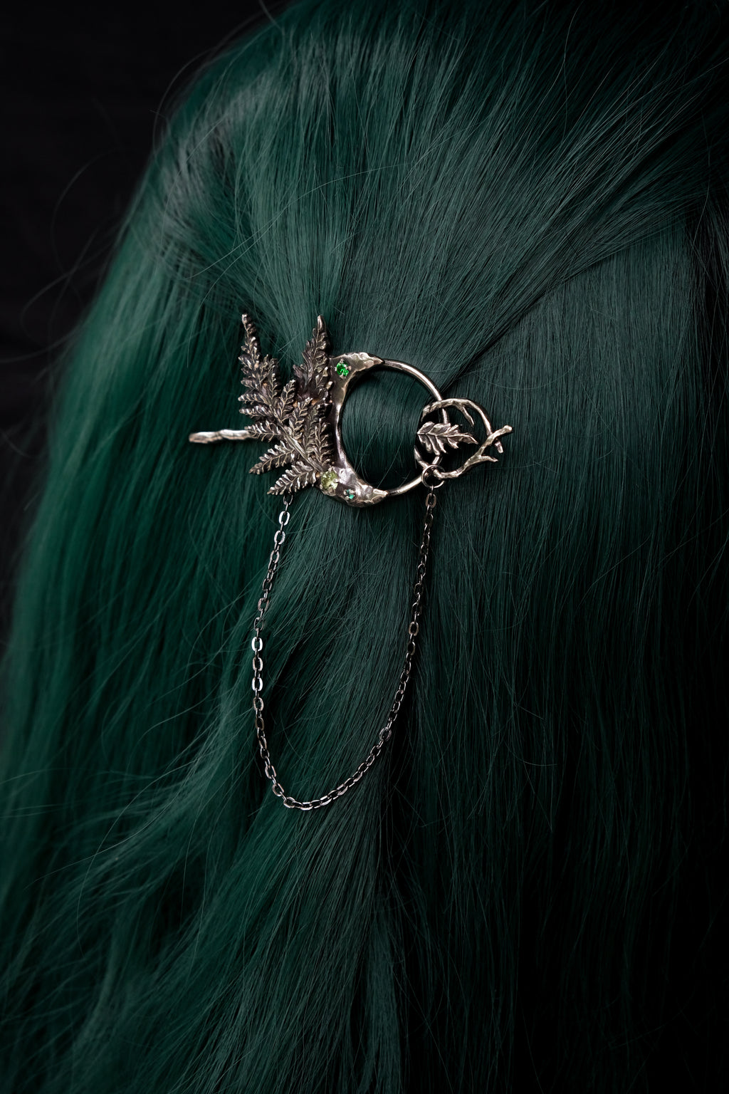 Crescent moon hairpin with ferns (chrisolite, fianite, agate)