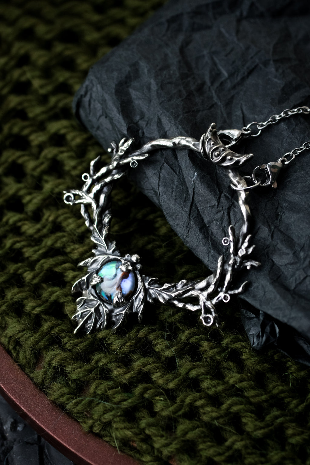 Elven leaf hairpin with heliotrope