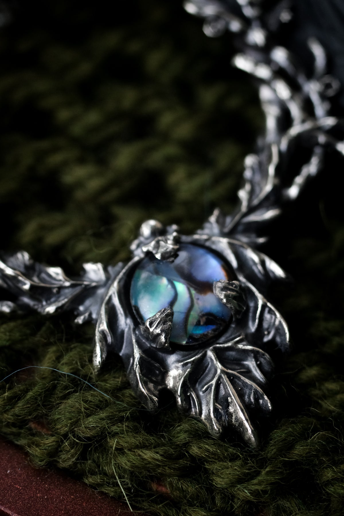 Elven leaf hairpin with heliotrope