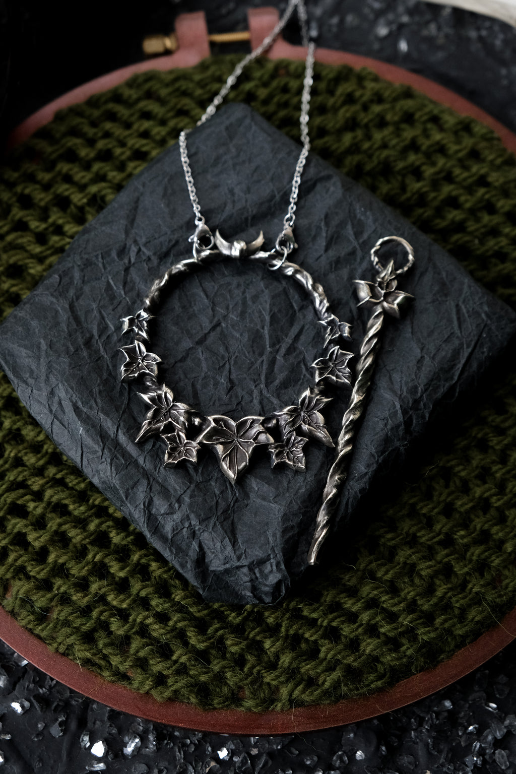 Ivy hairpin