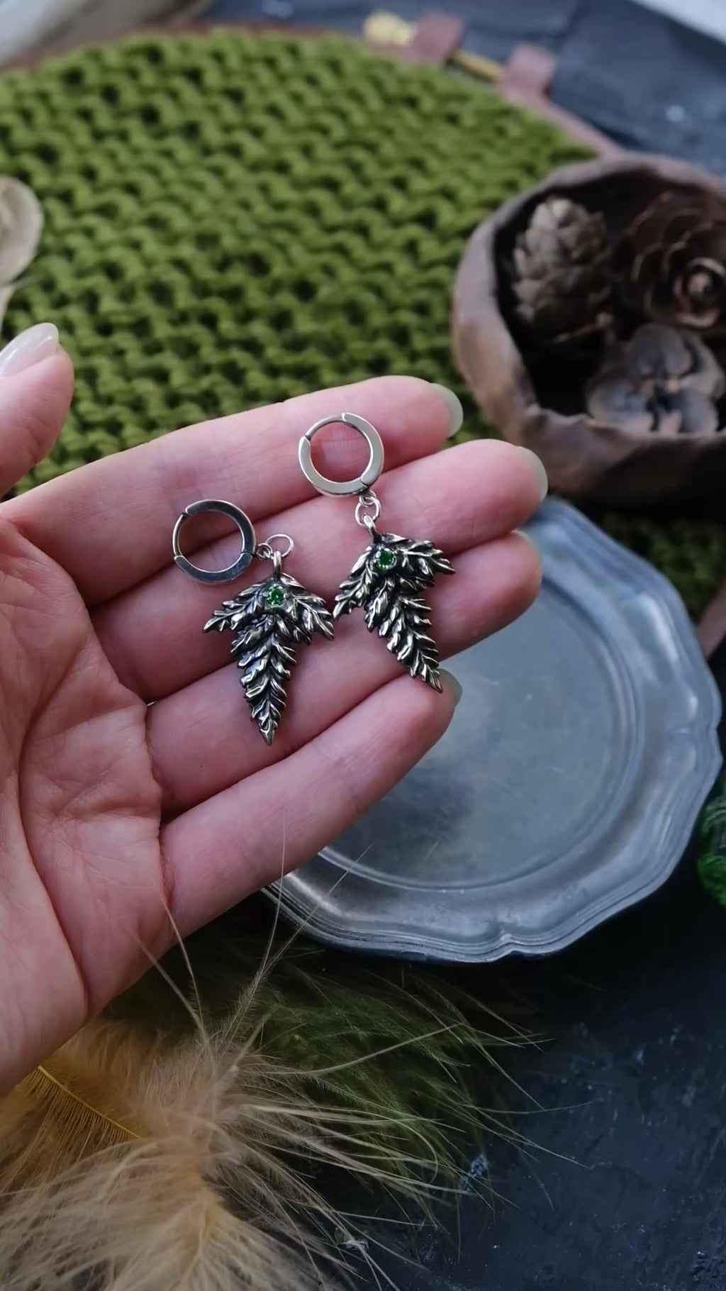 Fern earrings with green fianite